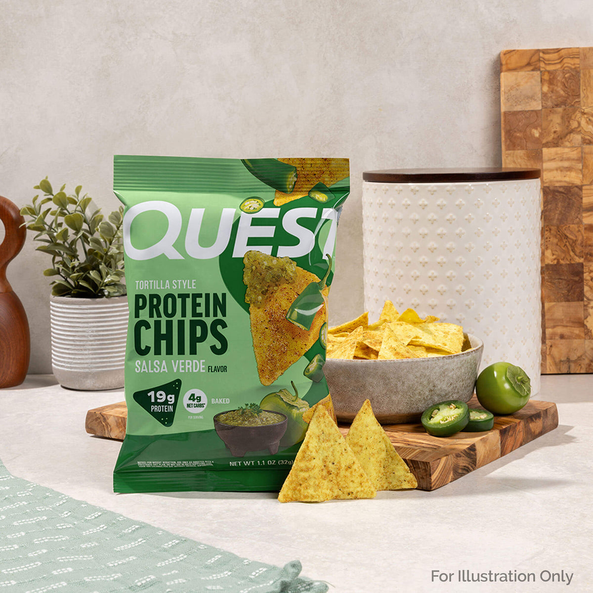 salsa-verde-tortilla-style-protein-chips-j4 qst-016419-salsa-verde-tortilla-style-protein-chips_5.jpg